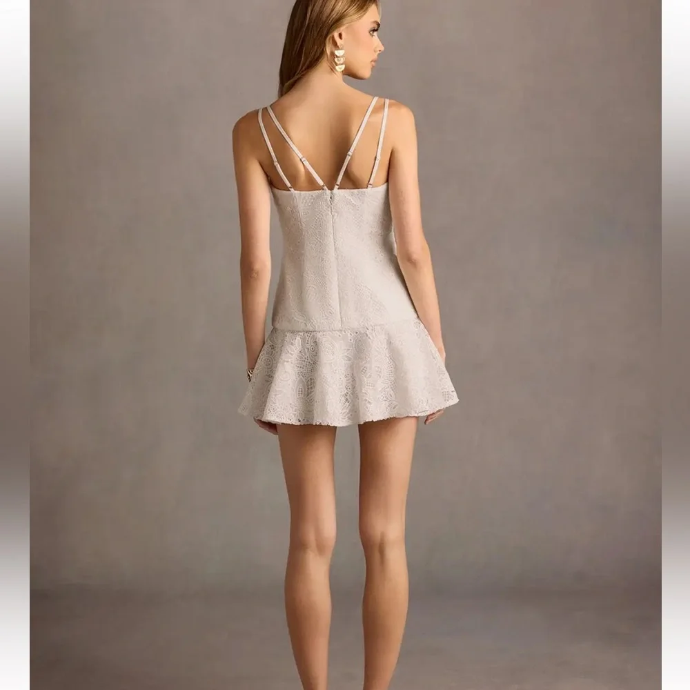 Azazie white Lace Dress - Picture 4 of 11